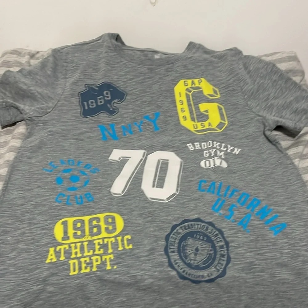 Bundle of 5 GAP Boys T-Shirts Size M-L